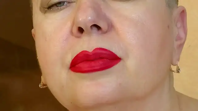 LadyPosh online show from 03.08.25