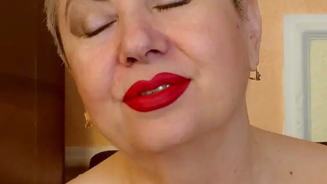 LadyPosh online show from 09.17.25