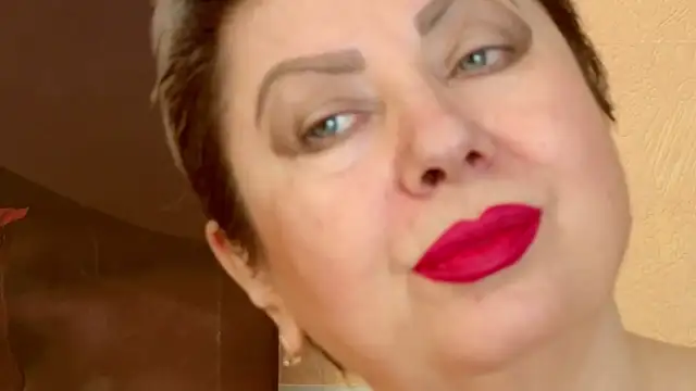 LadyPosh online show from 04.10.26