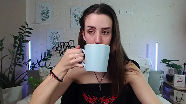 FranceskoJones online show from 01.30.25