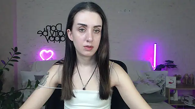 FranceskoJones online show from 03.14.25