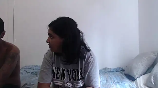 Indianbloom- online show from 12.23.24