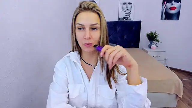 Snapshot of AlexiaDarren chatting on 01.17.25 AlexiaDarren online show from 01.17.25