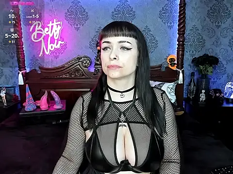 BettyNoir online show from 10.16.25