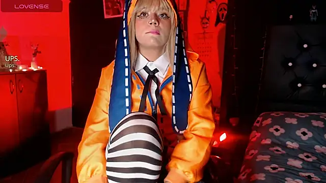 Snapshot of aprildoll chatting on 03.07.25 aprildoll online show from 03.07.25