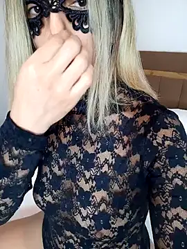 Snapshot of minikserce chatting on 02.05.25 minikserce online show from 02.05.25