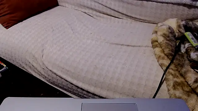 justinewe69 online show from 12.04.25