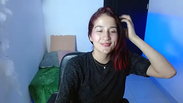 IsabellaVegaa online show from 01.18.25