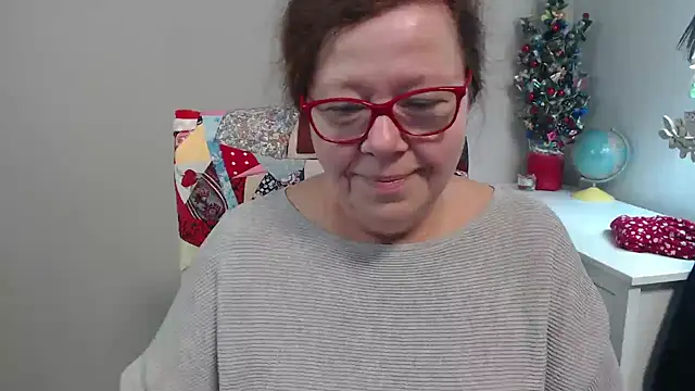 Adelewildx online show from 01.07.25