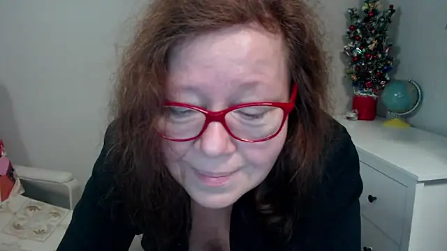 Adelewildx online show from 01.08.25