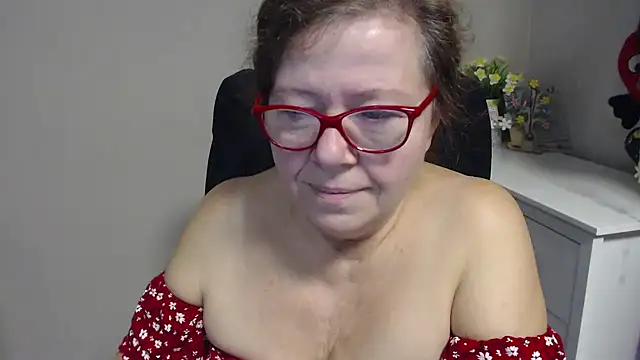 Adelewildx online show from 02.06.25