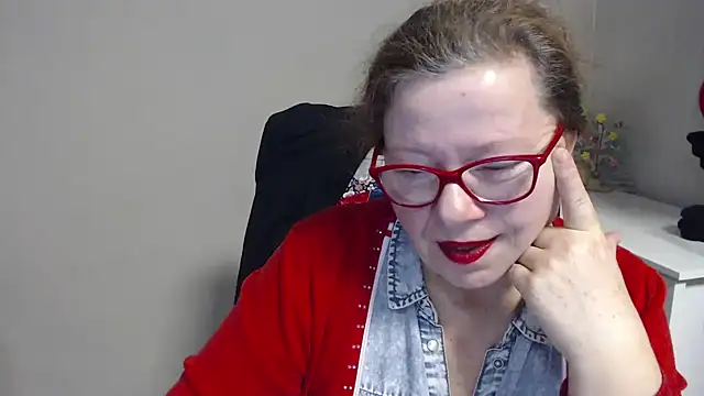 Adelewildx online show from 02.20.25