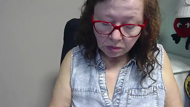 Adelewildx online show from 03.12.25