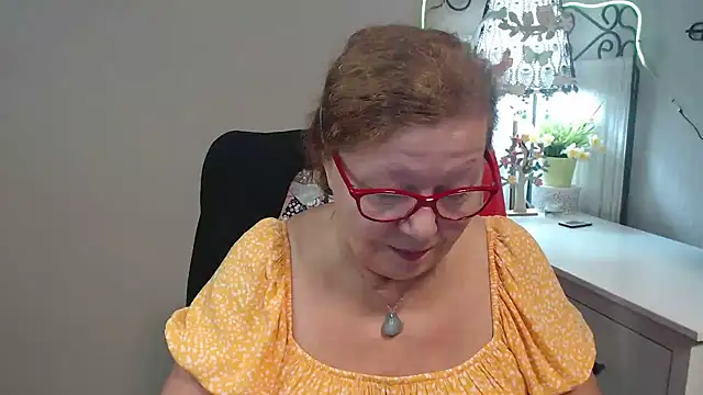 Adelewildx online show from 09.10.25
