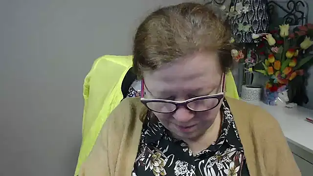 Adelewildx online show from 02.04.26