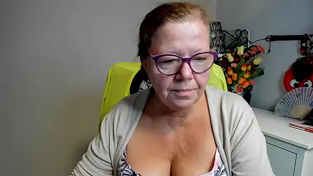 Adelewildx online show from 07.03.26