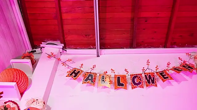 emyli sw  online show from 10.17.25