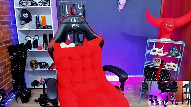 Mistress Yelena online show from 03.05.26