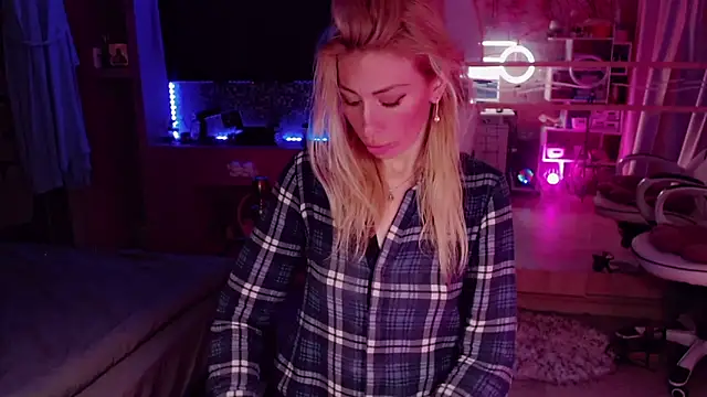 AnnieGOld  online show from 09.19.25