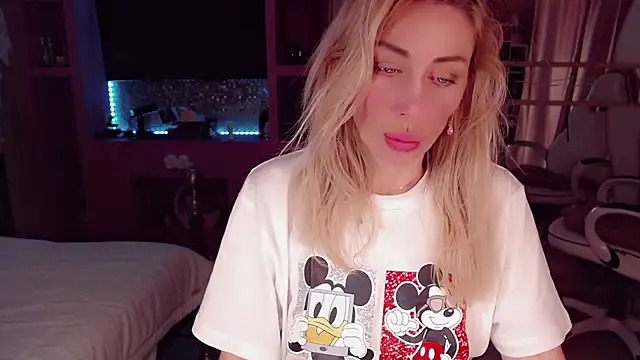 AnnieGOld  online show from 10.26.25