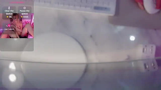 AnnieGOld  online show from 12.21.25