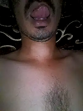 Snapshot of dreamtoungelick69 chatting on 10.16.25 dreamtoungelick69 online show from 10.16.25