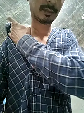 Snapshot of dreamtoungelick69 chatting on 10.17.25 dreamtoungelick69 online show from 10.17.25