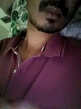 Snapshot of dreamtoungelick69 chatting on 10.24.25 dreamtoungelick69 online show from 10.24.25