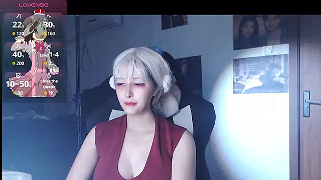 Snapshot of candy_cola chatting on 10.02.25 candy cola online show from 10.02.25