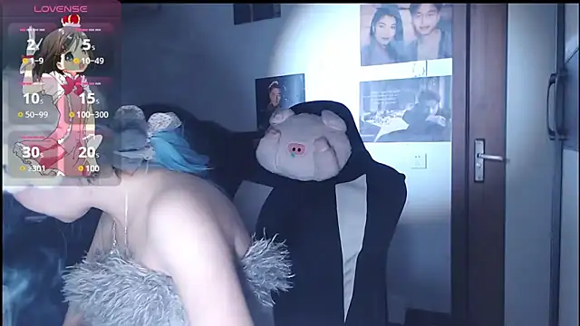 Snapshot of candy_cola chatting on 10.11.25 candy cola online show from 10.11.25