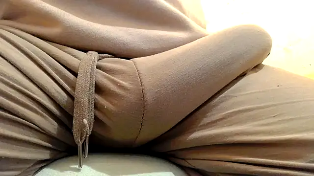 Snapshot of gae89tano chatting on 04.13.26 gae89tano online show from 04.13.26