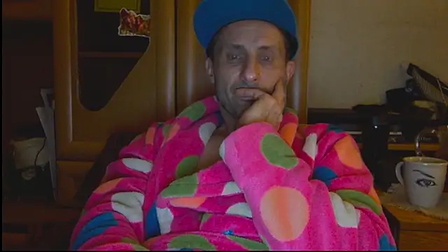 Snapshot of FireFox_Feel chatting on 12.01.24 FireFox Feel online show from 12.01.24