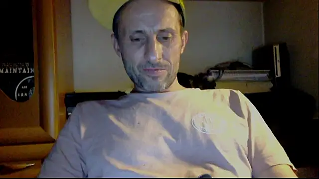 Snapshot of FireFox_Feel chatting on 12.05.24 FireFox Feel online show from 12.05.24