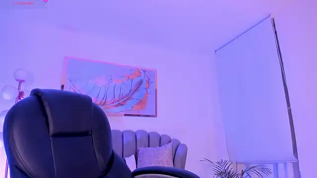 ZoePresleyX online show from 11.06.25