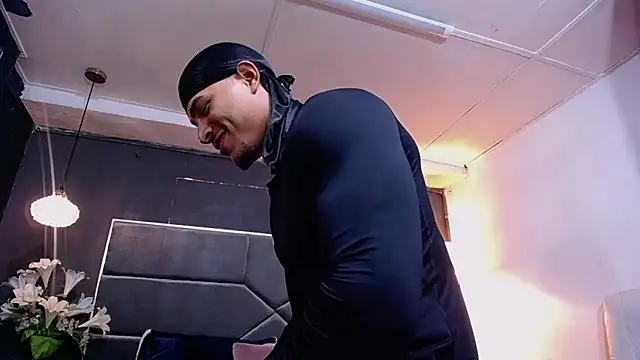 Snapshot of teddyfit19cm chatting on 02.04.26 teddyfit19cm online show from 02.04.26