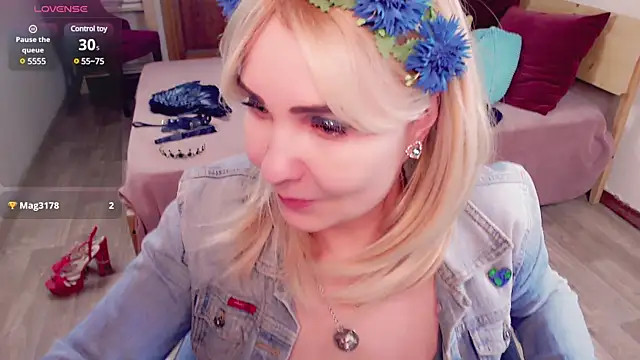  unique cam  online show from 02.02.25