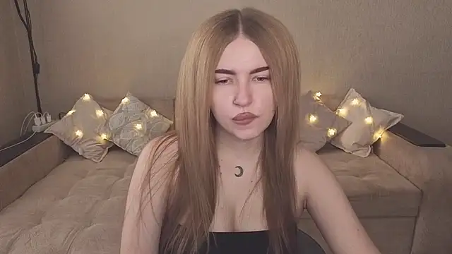 ViolettaLopez online show from 10.19.25