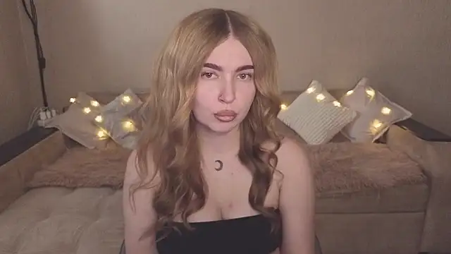 ViolettaLopez online show from 10.21.25