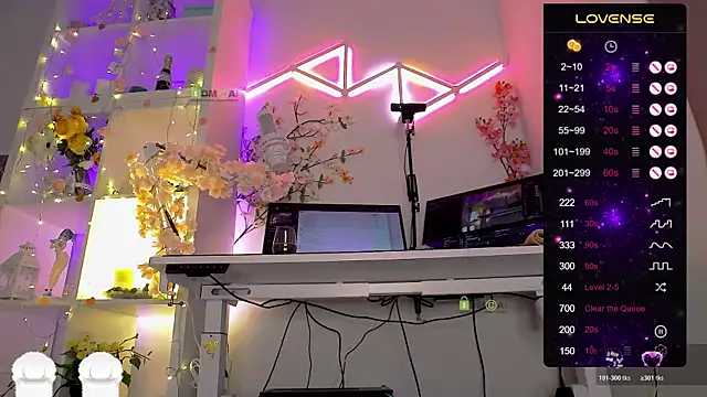 Elena-Marilyn online show from 03.03.26