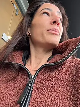 SweeetAlegra online show from 02.15.25