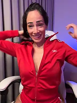 SweeetAlegra online show from 02.19.25