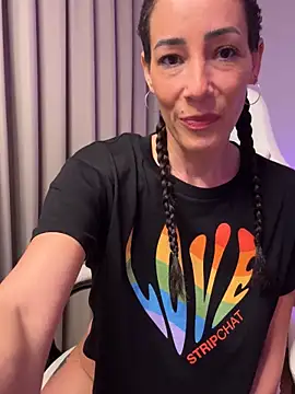 SweeetAlegra online show from 02.20.25