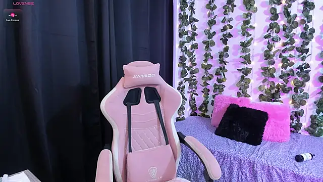 ashley morgan 18 online show from 10.05.25