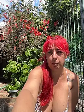 sofy alone online show from 11.01.25