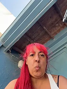 sofy alone online show from 11.05.25