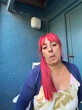 sofy alone online show from 04.05.26