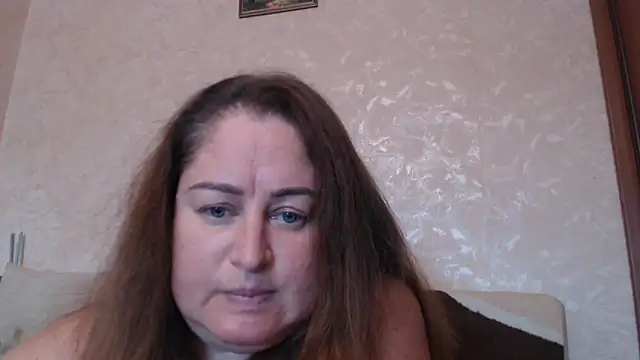 Snapshot of Amy_August chatting on 10.13.25 Amy August online show from 10.13.25