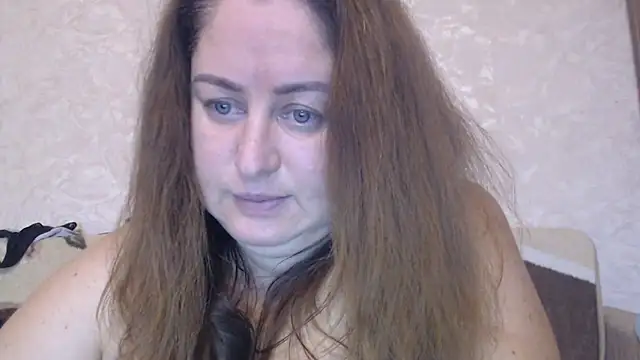 Snapshot of Amy_August chatting on 10.25.25 Amy August online show from 10.25.25