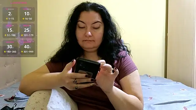 Snapshot of BBW_MILF_4U chatting on 01.16.25 BBW MILF 4U online show from 01.16.25