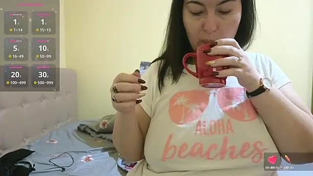 Snapshot of BBW_MILF_4U chatting on 02.21.25 BBW MILF 4U online show from 02.21.25